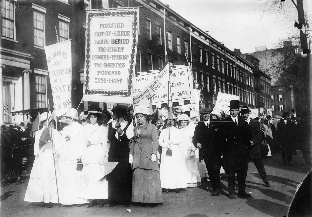 Manifestation de suffragettes. New York (Etats-Unis)