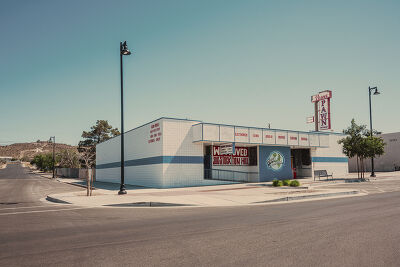 Pawn World Seligman
