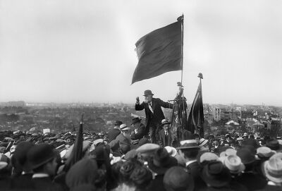 Discours de Jean Jaurès lors de la manifestation contre la loi de 3 ans. Le Pré-Saint-Gervais (Seine-Saint-Denis), 25 mai 1913