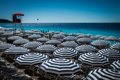 Promenade et parasols, Nice